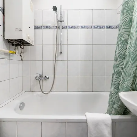 Park Wilsona Comfy By Bookinghost דירה פוזנן